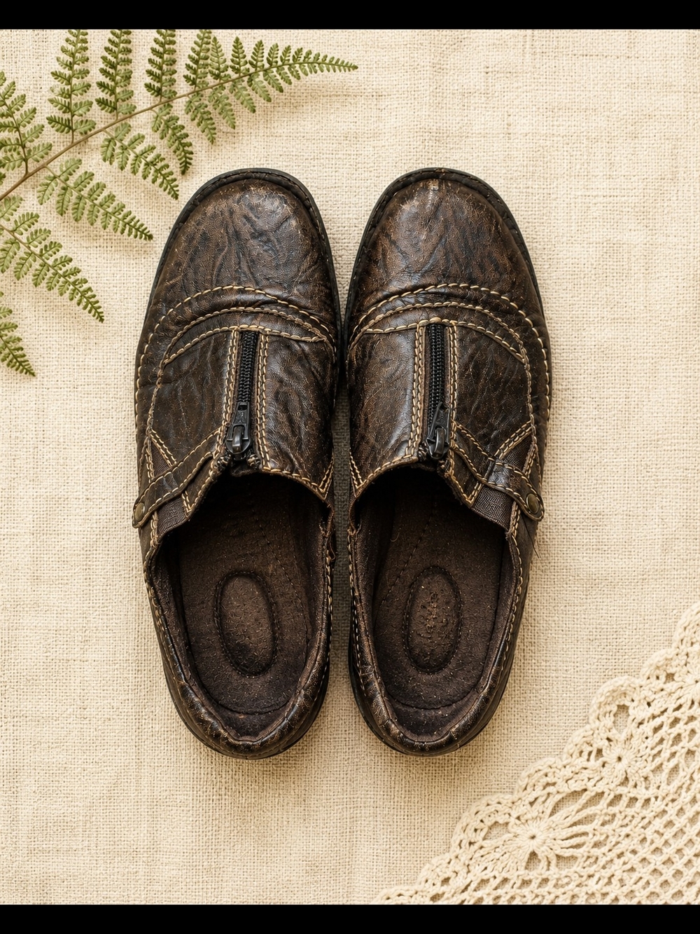 Clarks Artisan Brown Leather Zip Shoes Womens 8M Comfort Walking